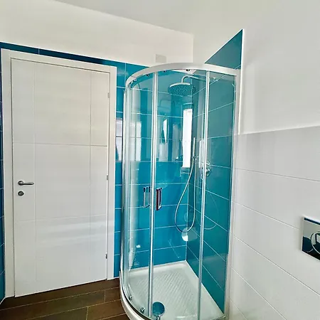 Aptments2 - Real Estate Solutions *